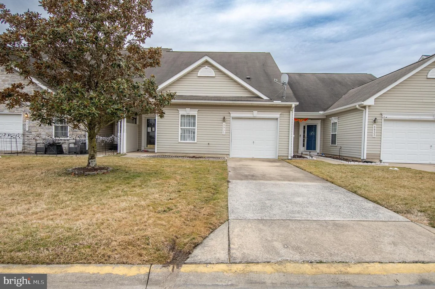 8935 Executive Club Drive