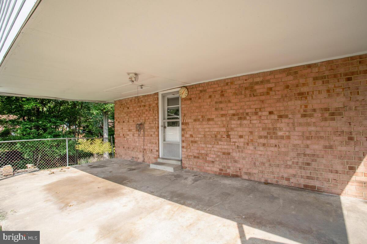 Photo 5 of 43 of 12412 Palermo Dr house