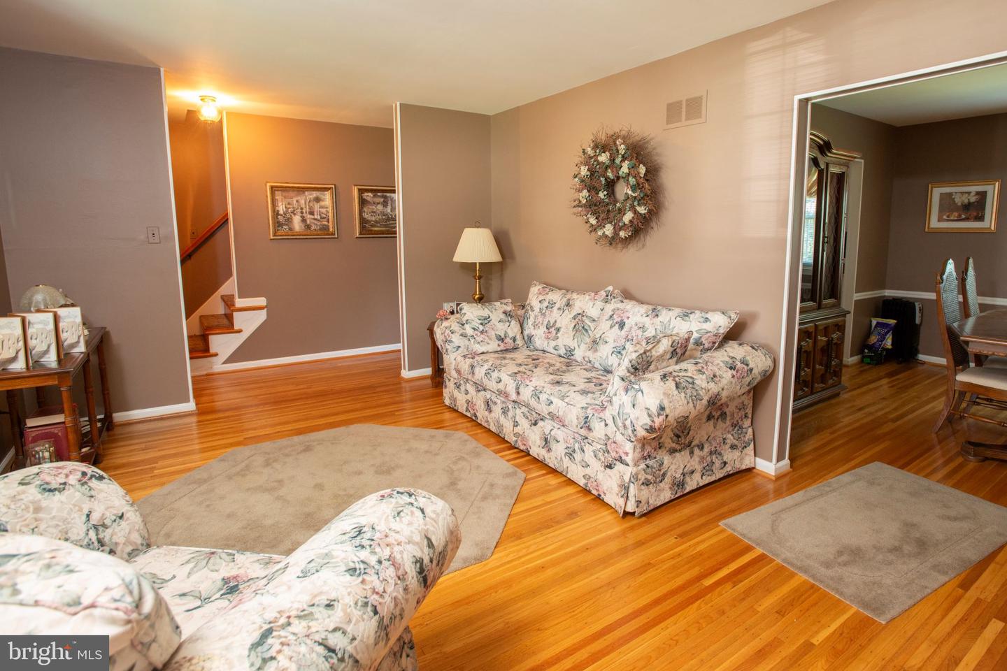 Photo 14 of 23 of 764 Burdett Dr house