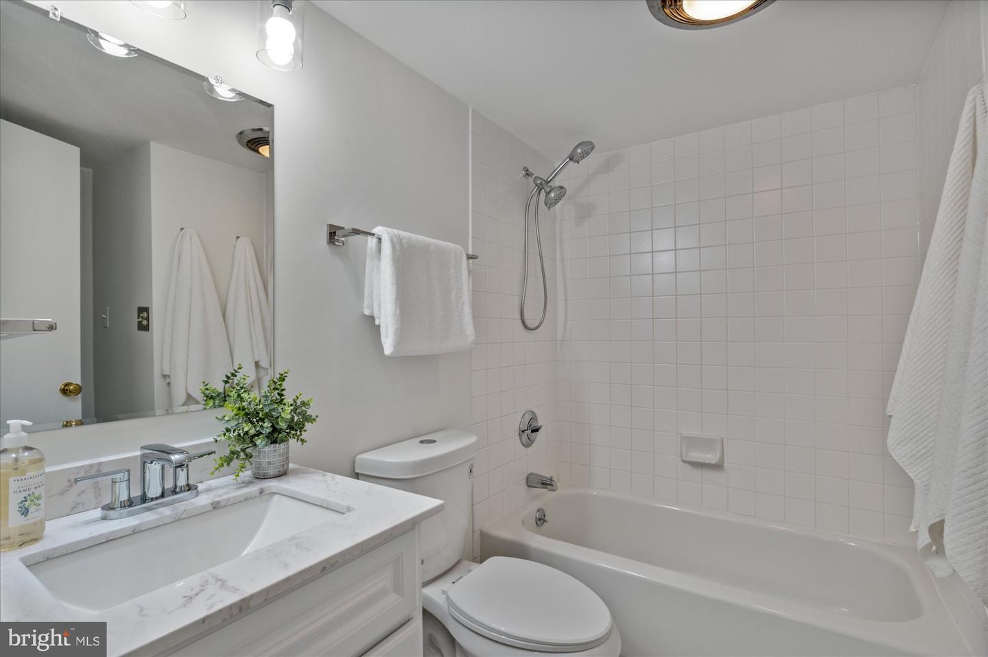 Photo 11 of 15 of 2111 Wisconsin Ave NW #318 condo