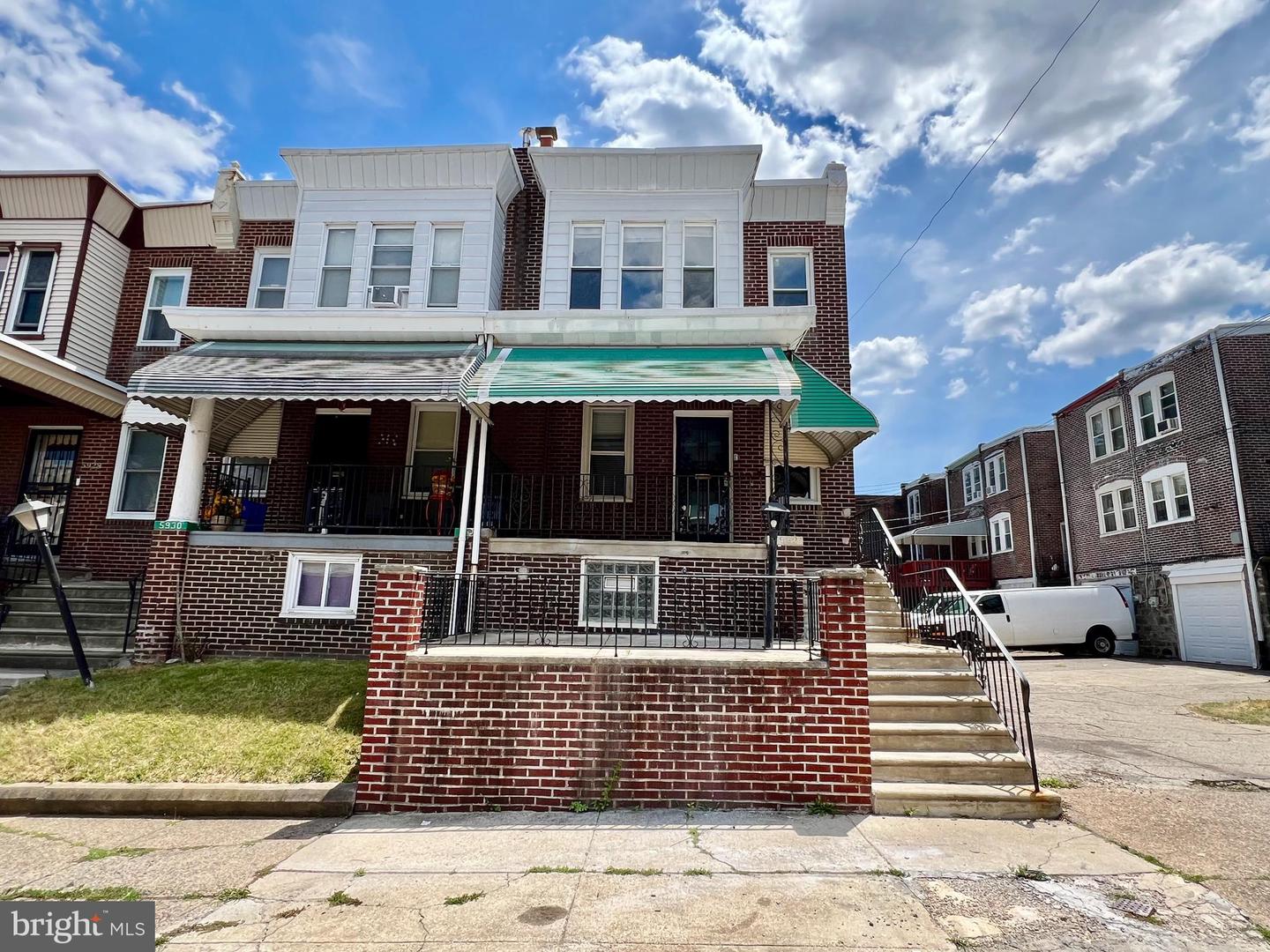 View Philadelphia, PA 19151 townhome