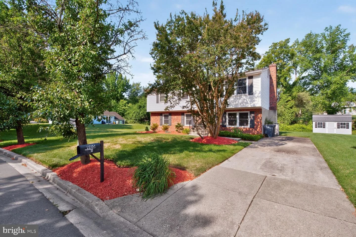 905 New Orchard Place