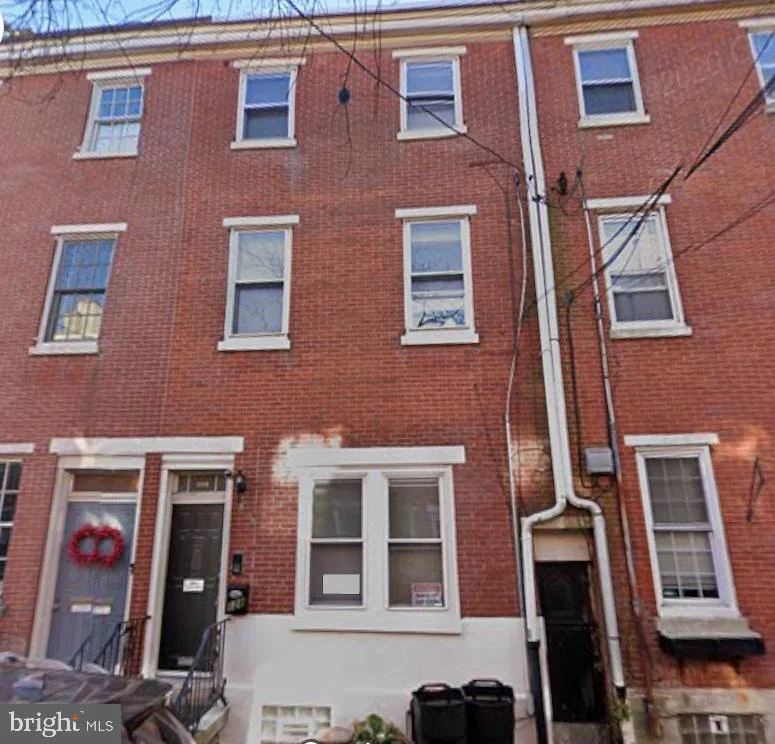 128 Pemberton Street