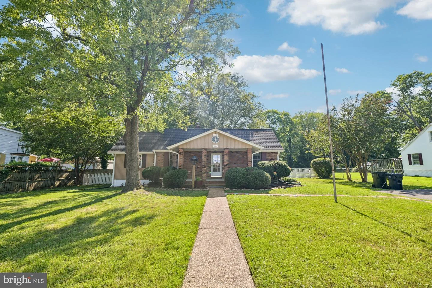 8420 Leaf Road