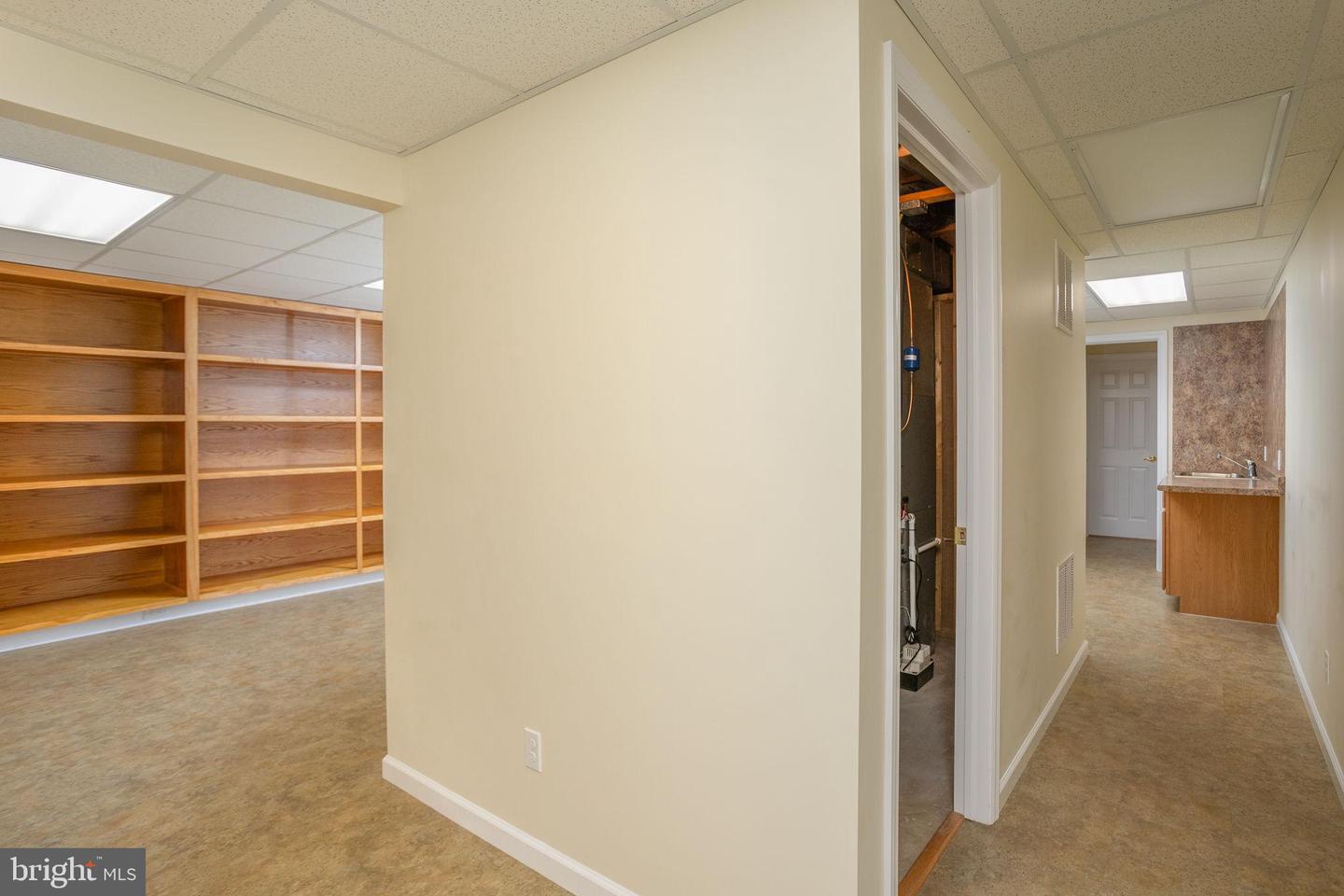 Photo 31 of 37 of 5 Benjamin Rush Ln townhome