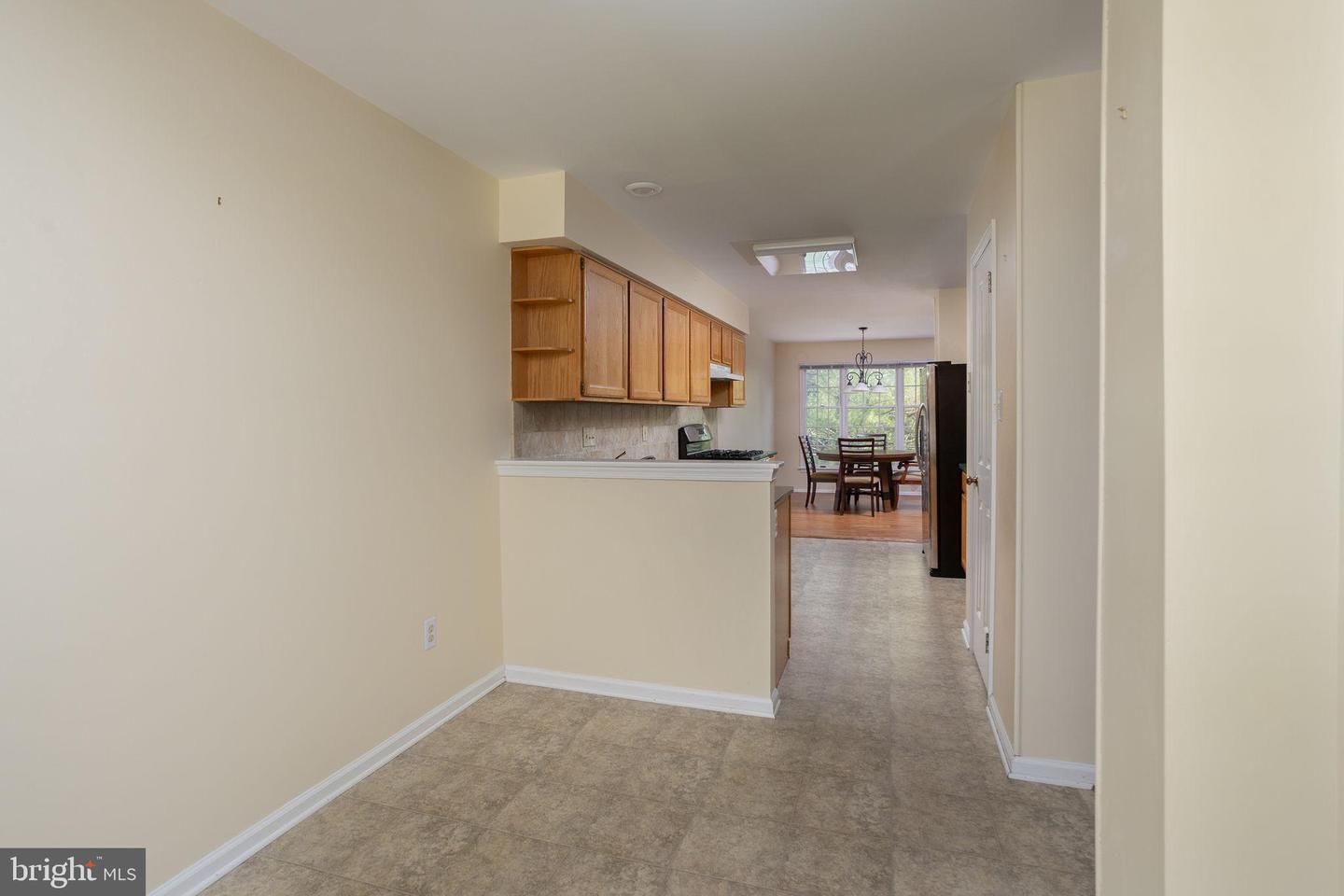 Photo 10 of 37 of 5 Benjamin Rush Ln townhome