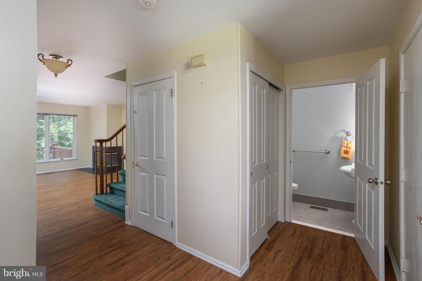Photo 4 of 37 of 5 Benjamin Rush Ln townhome
