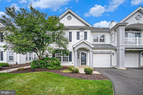 Townhouse in Warwick PA 206 Red Maple COURT.jpg