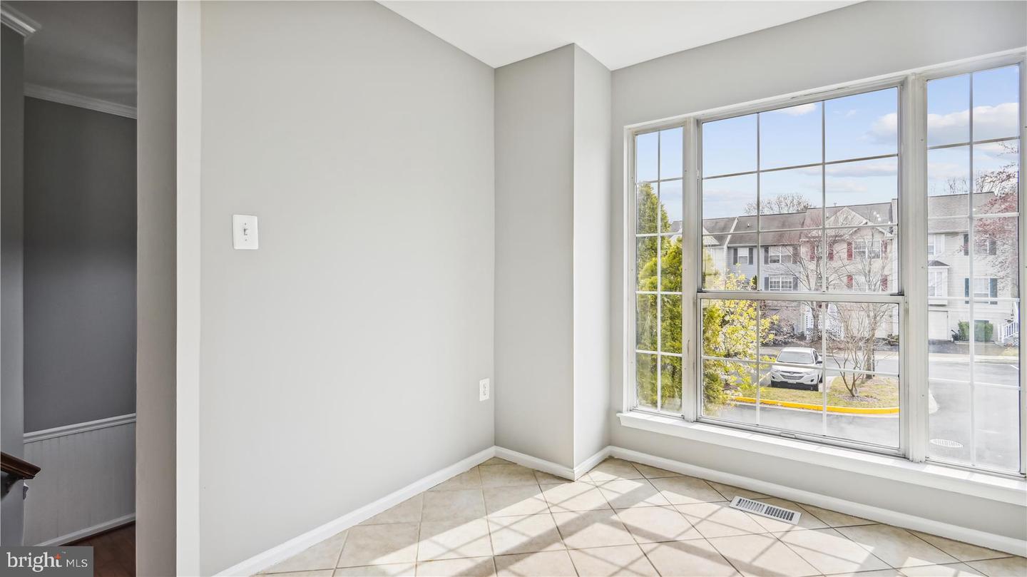 Photo 6 of 45 of 46678 Bartlet Sq townhome