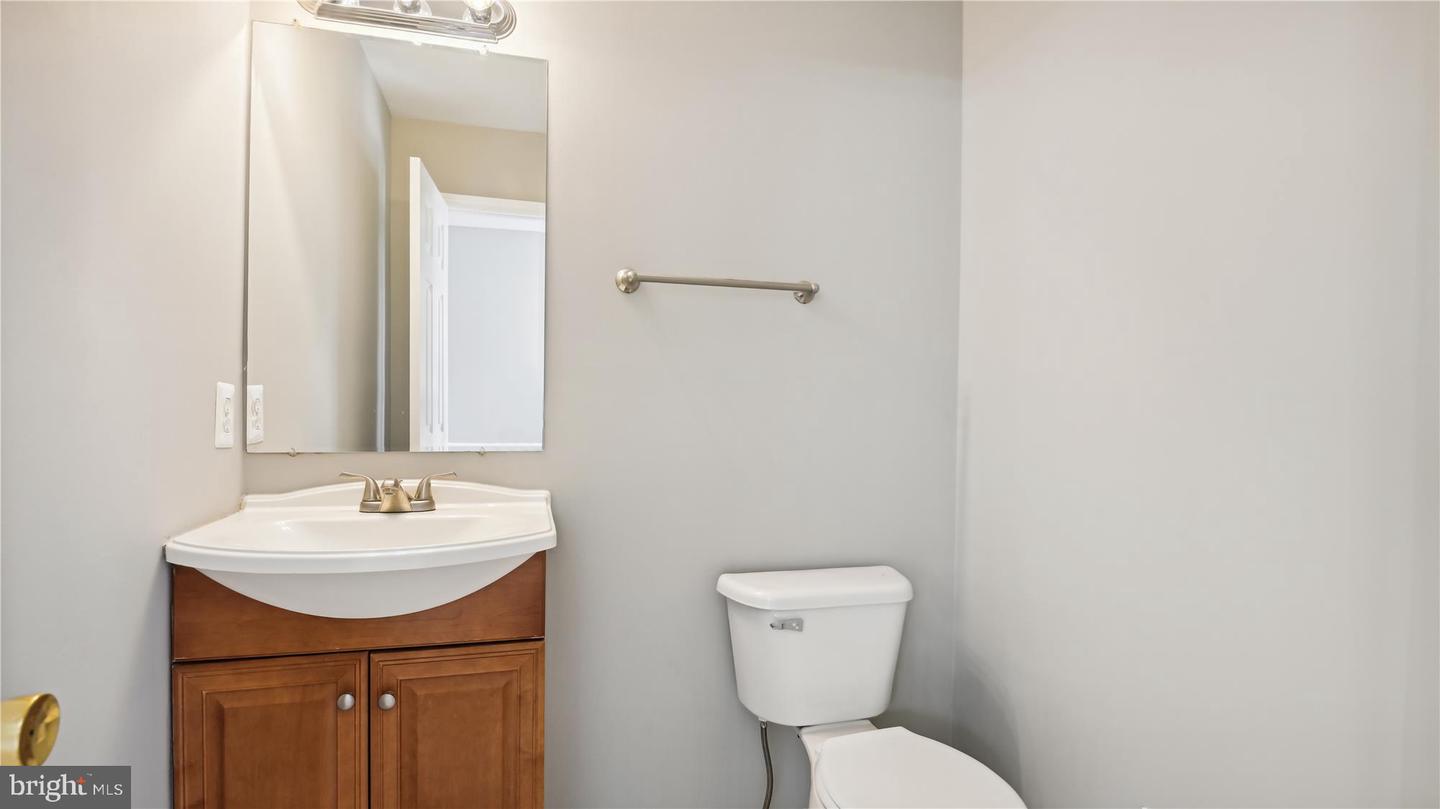 Photo 12 of 45 of 46678 Bartlet Sq townhome