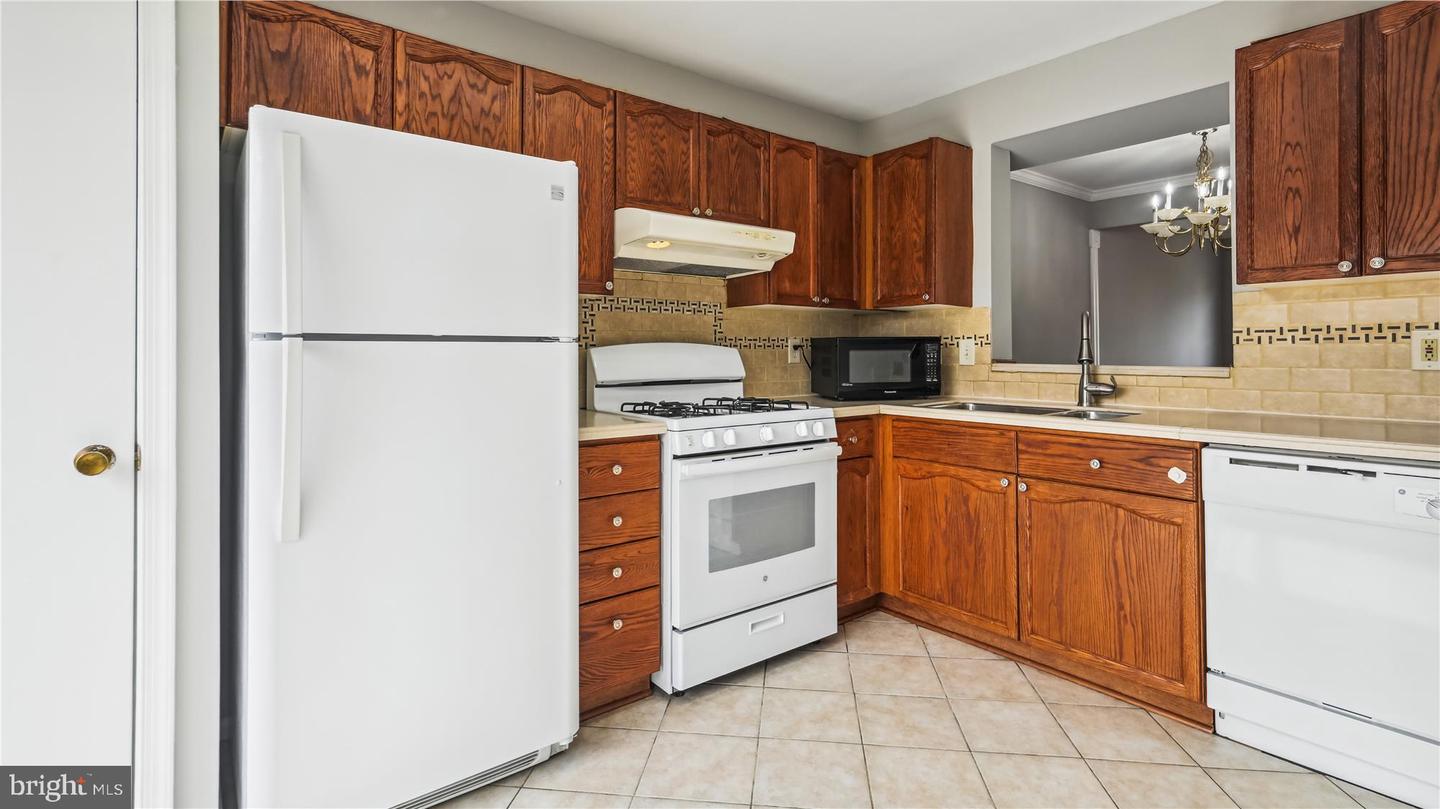 Photo 4 of 45 of 46678 Bartlet Sq townhome