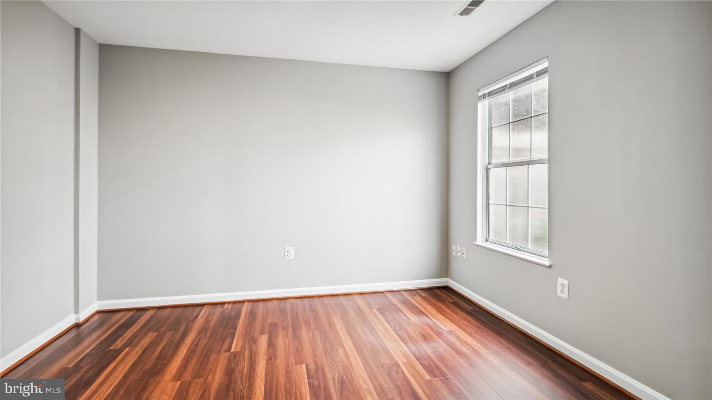 Photo 25 of 45 of 46678 Bartlet Sq townhome