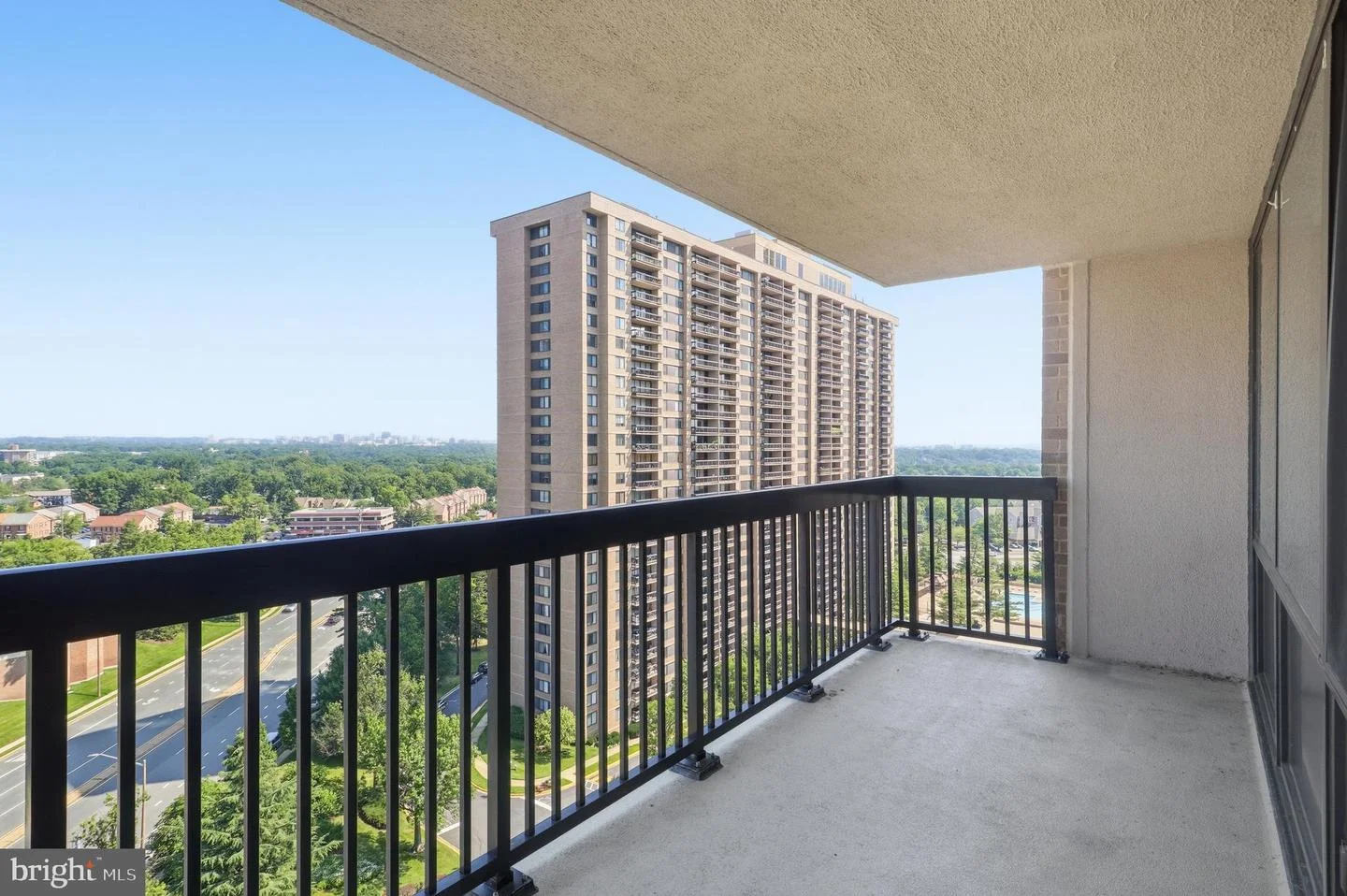 3709 S George Mason Drive Unit 1305 E