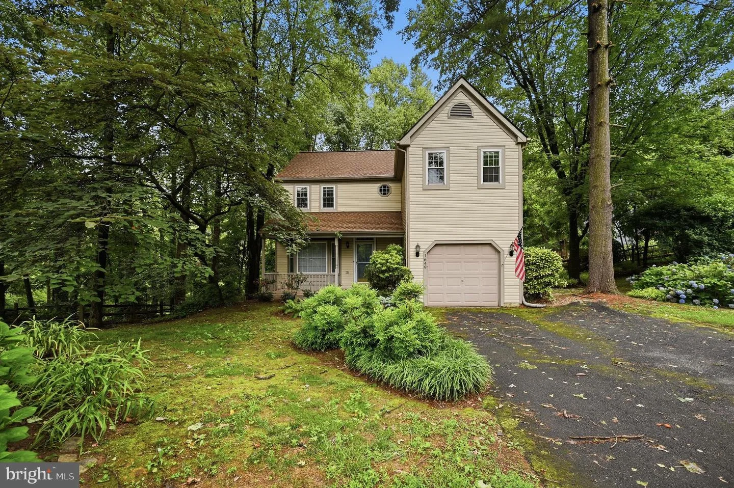 1649 Bennington Hollow Lane