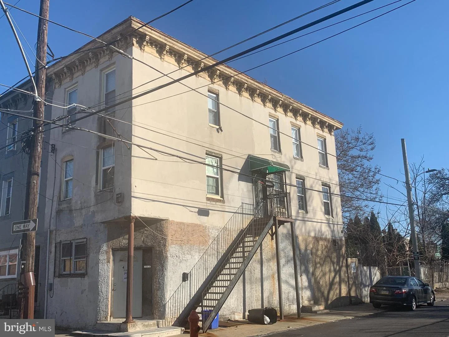 434 W York Street