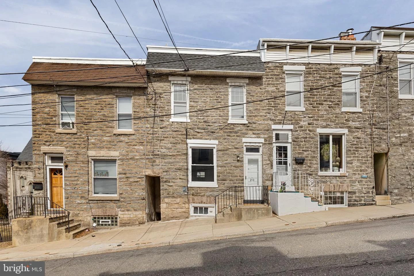 213 Dawson Street