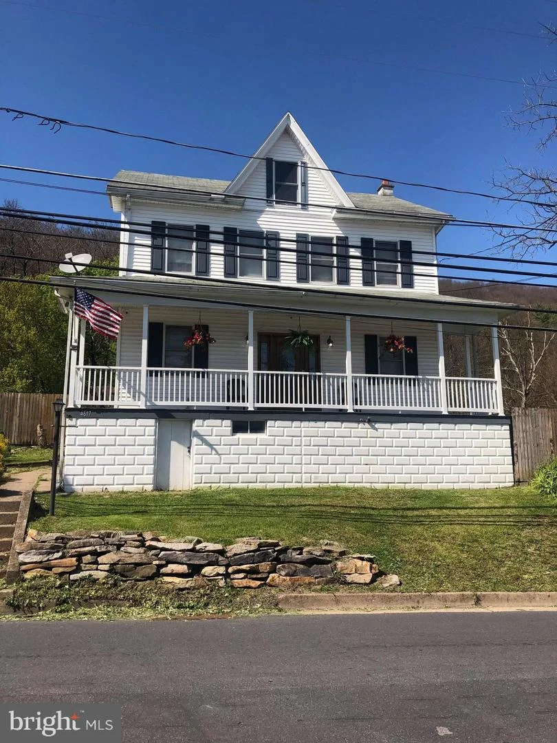 4617 Upper Road