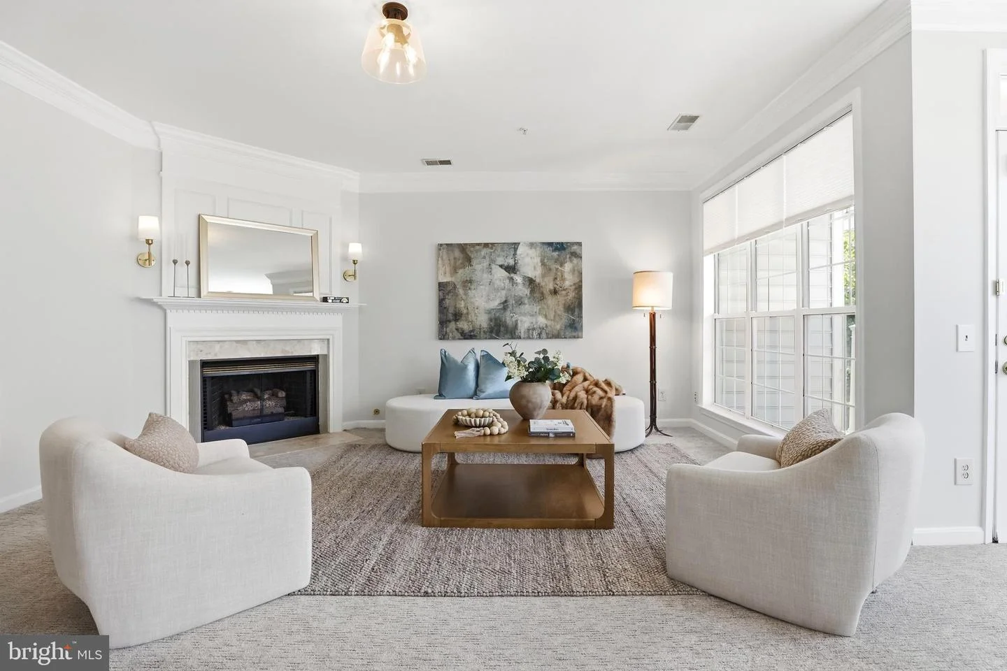 1734 Kingsgate Court Unit 302