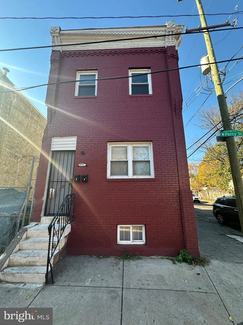 3068 N Percy Street