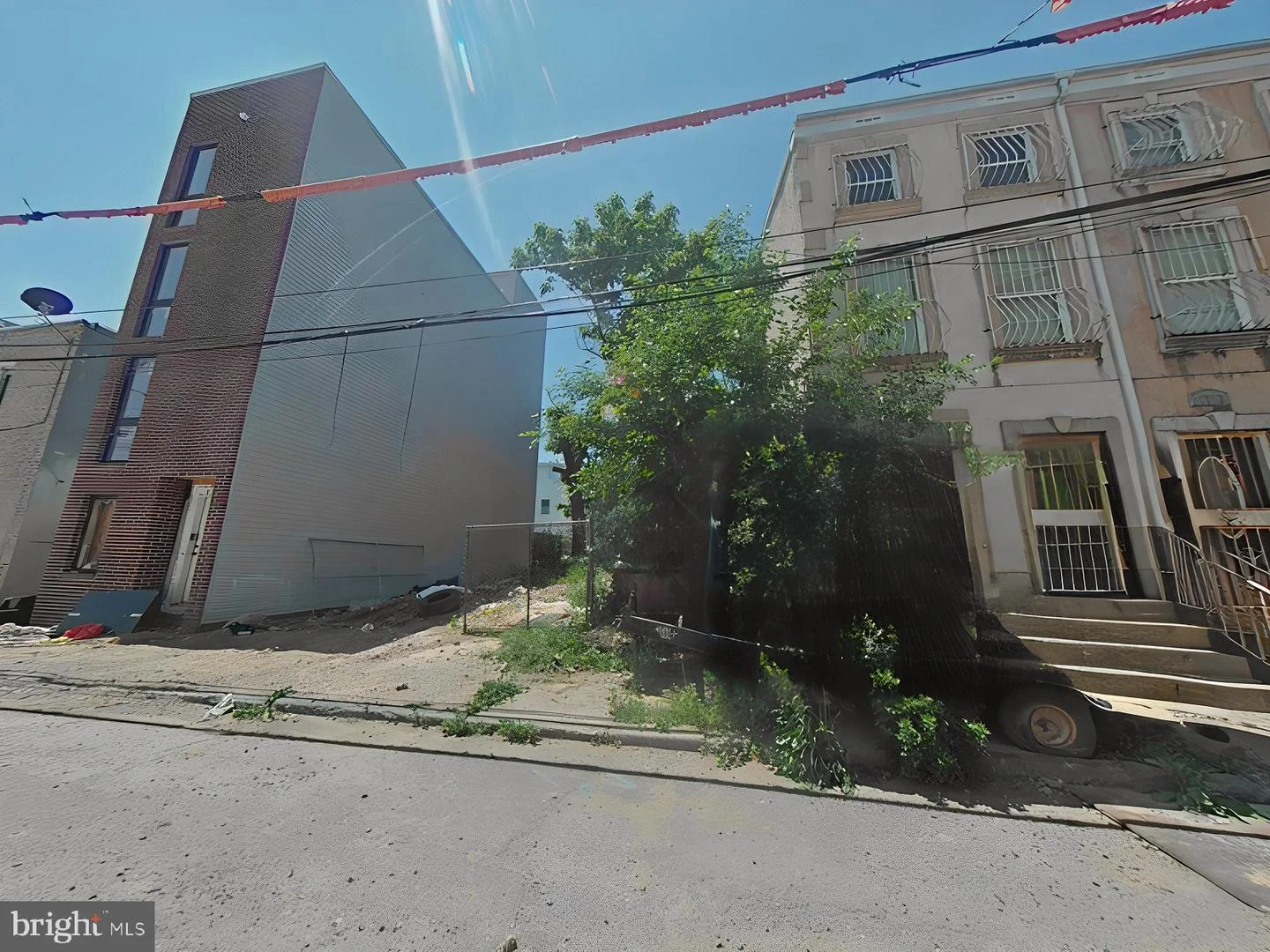 1708 N Bodine Street