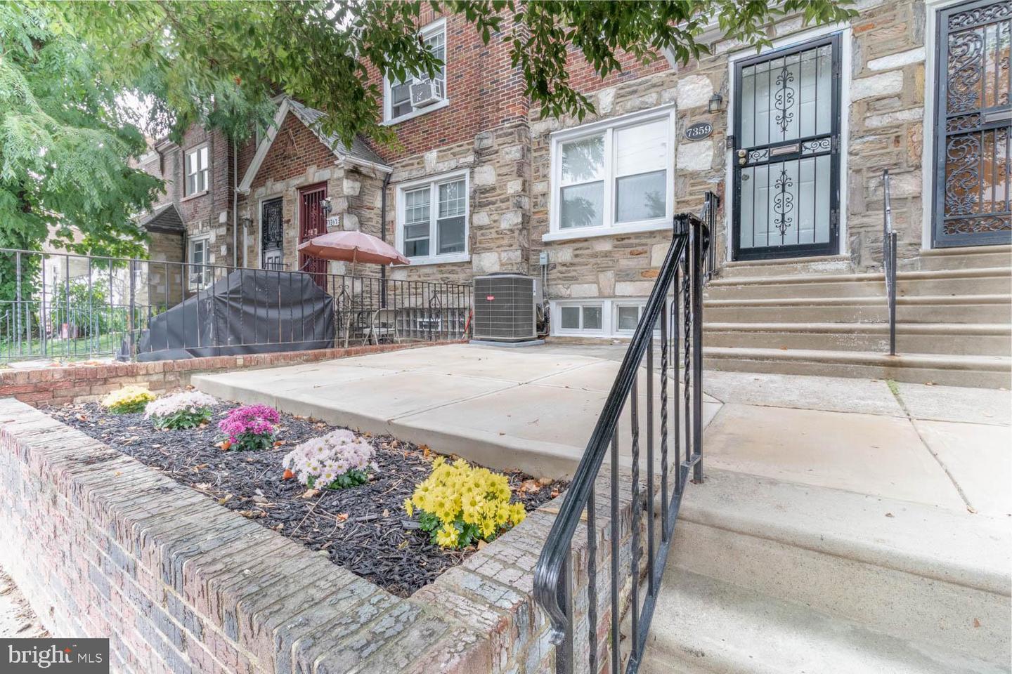 View Philadelphia, PA 19138 townhome