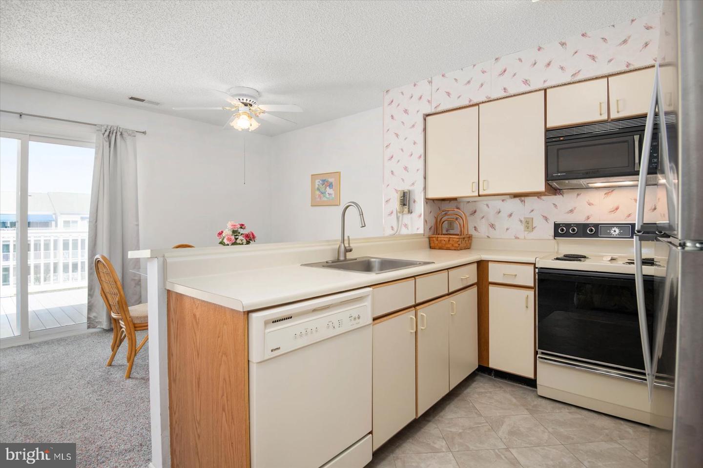Photo 13 of 43 of 12301 Jamaica Ave #E31805 condo