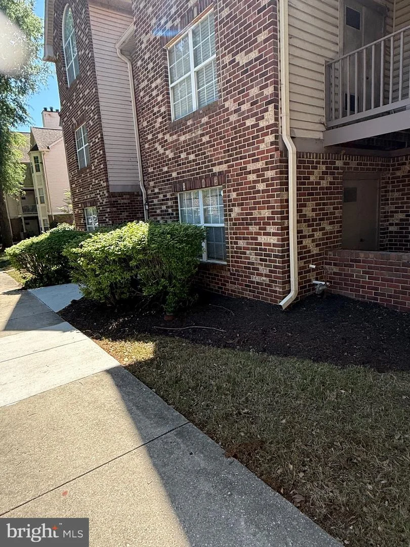 9704 Lake Pointe Court Unit 102