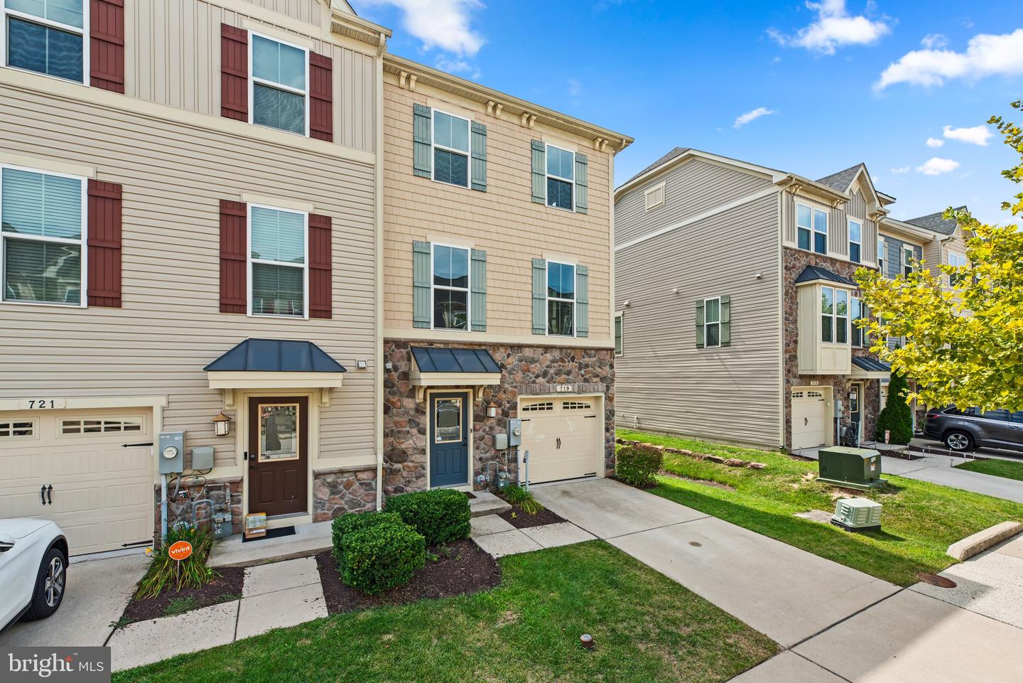 Photo 2 of 45 of 719 Apple Orchard Dr townhome