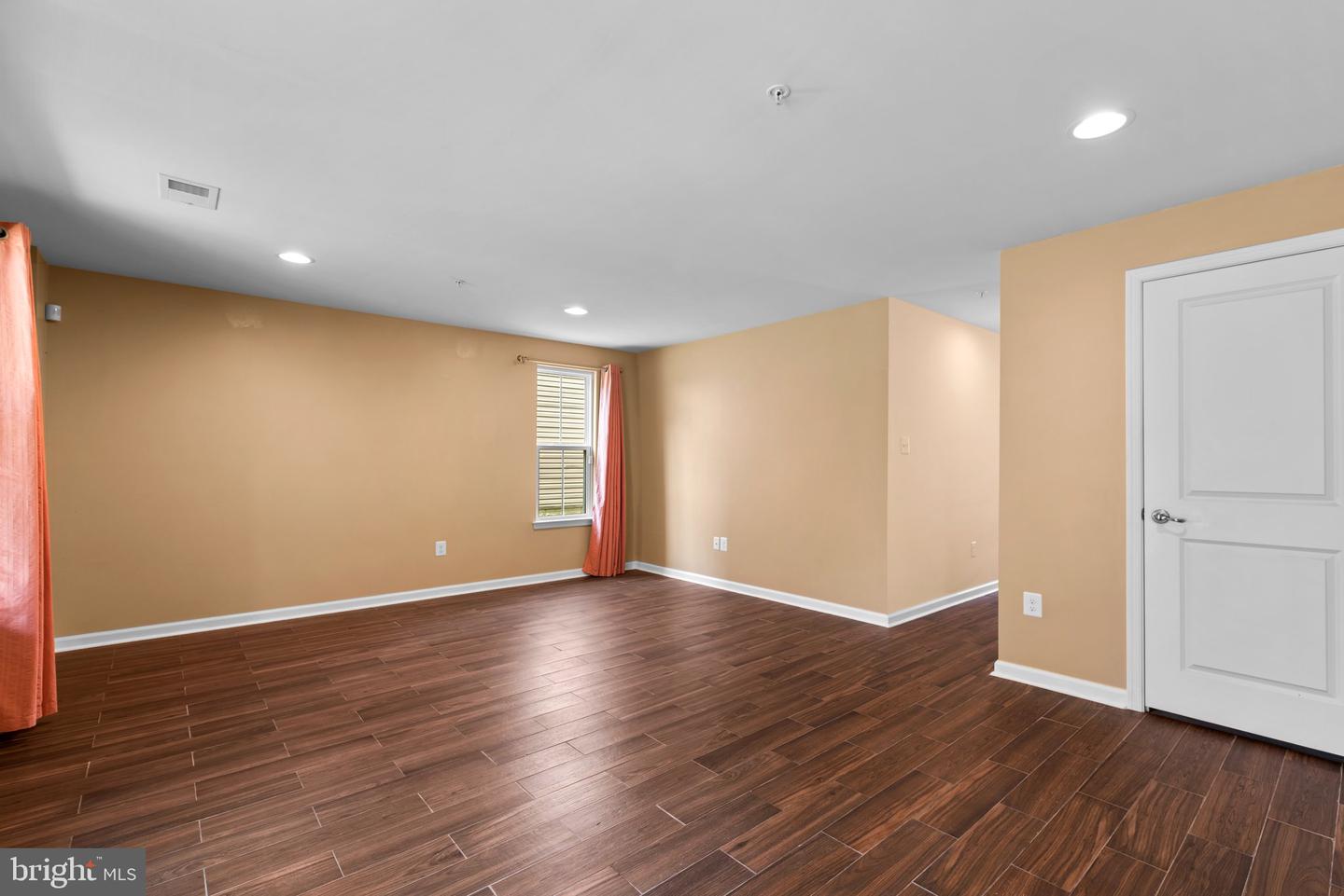 Photo 33 of 45 of 719 Apple Orchard Dr townhome
