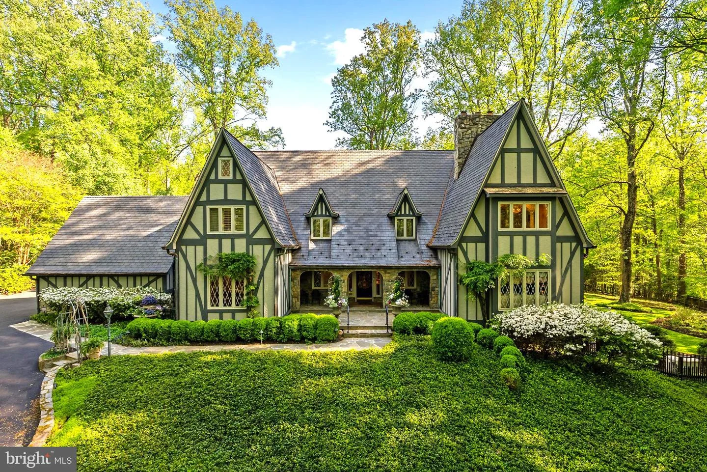 10205 Cedar Pond Drive