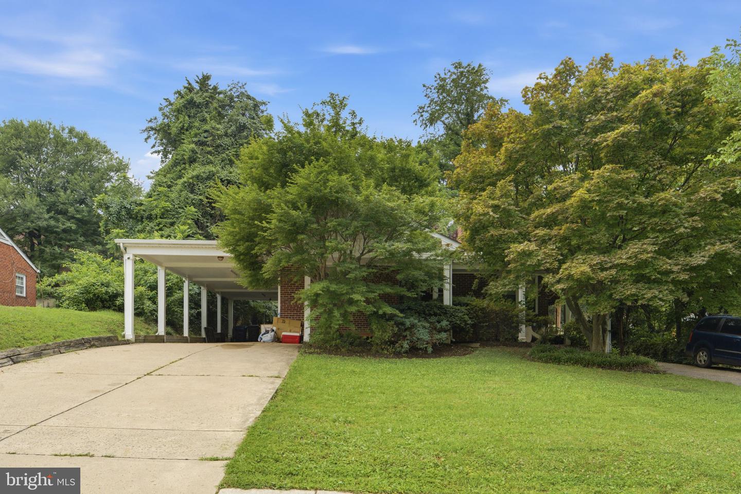 6105 Munson Hill Road, Falls Church, VA, 22044