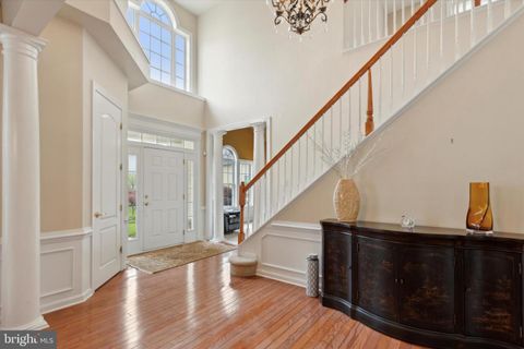 Duplex in Upper Gwynedd PA 126 Mahogany WAY 3.jpg