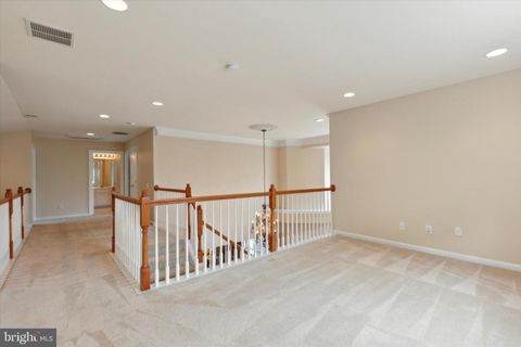 Duplex in Upper Gwynedd PA 126 Mahogany WAY 19.jpg