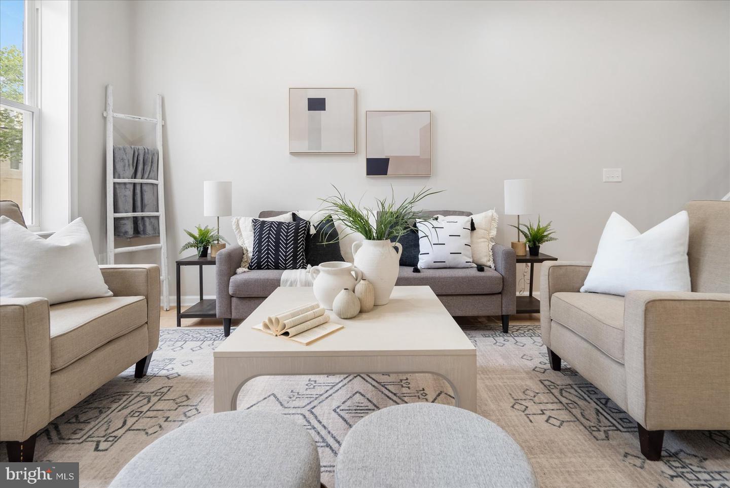 View Baltimore, MD 21218 townhome
