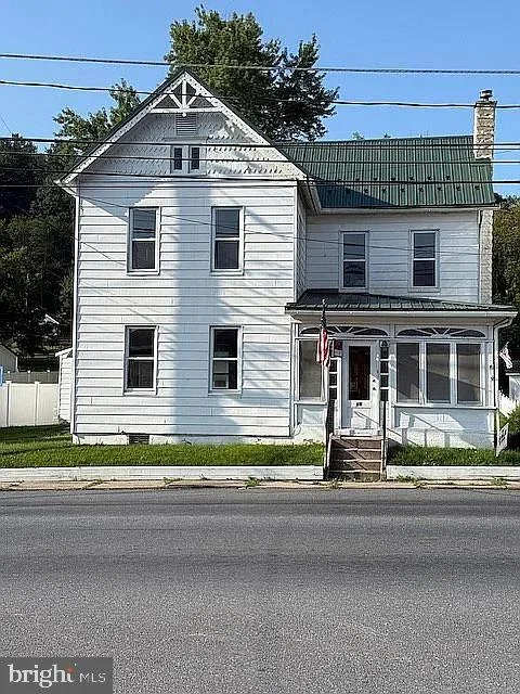 96 E Penn Street