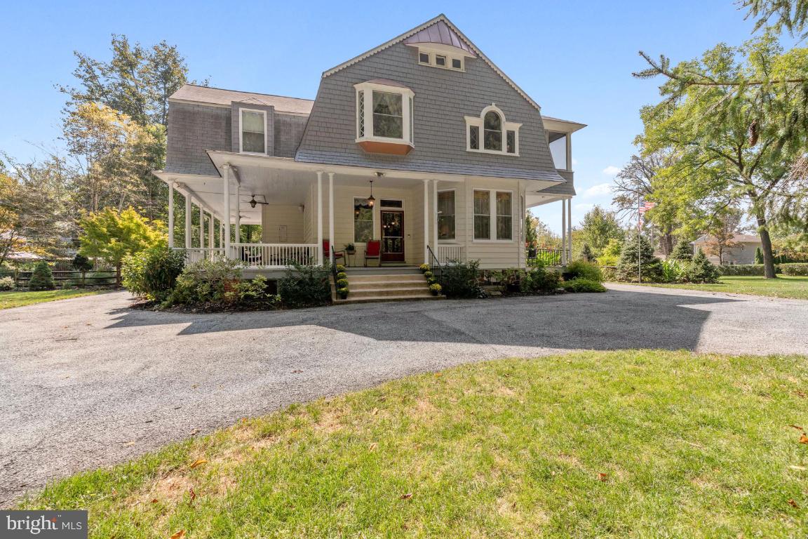 Photo 1 of 61 of 607 Sudbrook Rd house