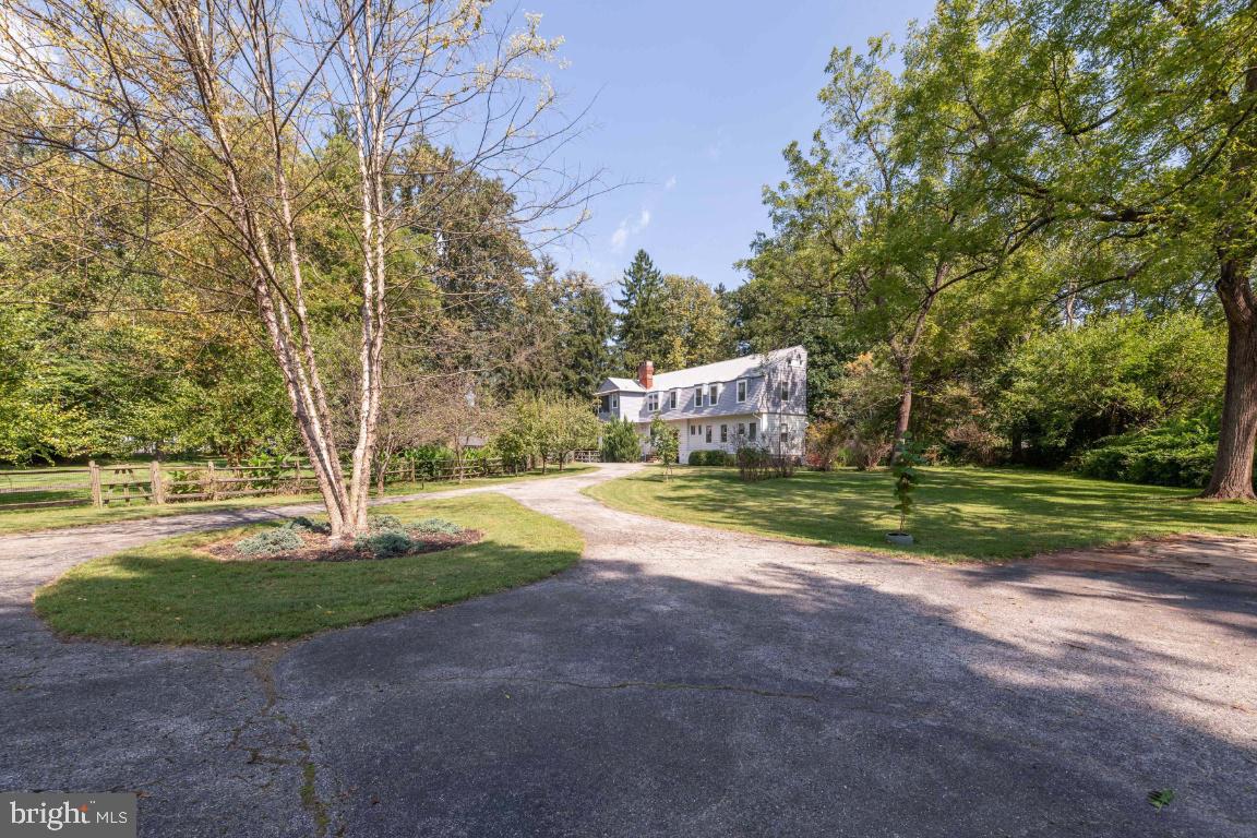 Photo 52 of 61 of 607 Sudbrook Rd house
