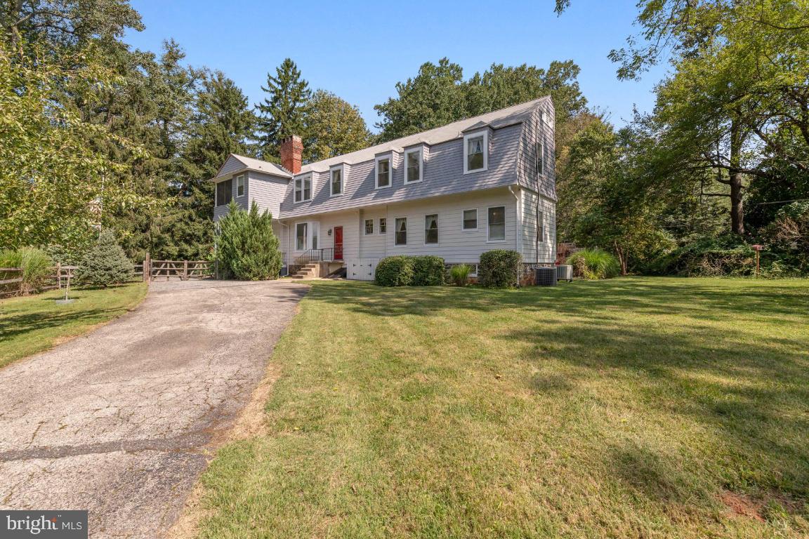 Photo 53 of 61 of 607 Sudbrook Rd house