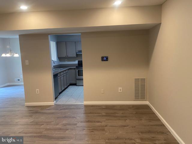 Photo 44 of 80 of 84 Woodlake Dr townhome