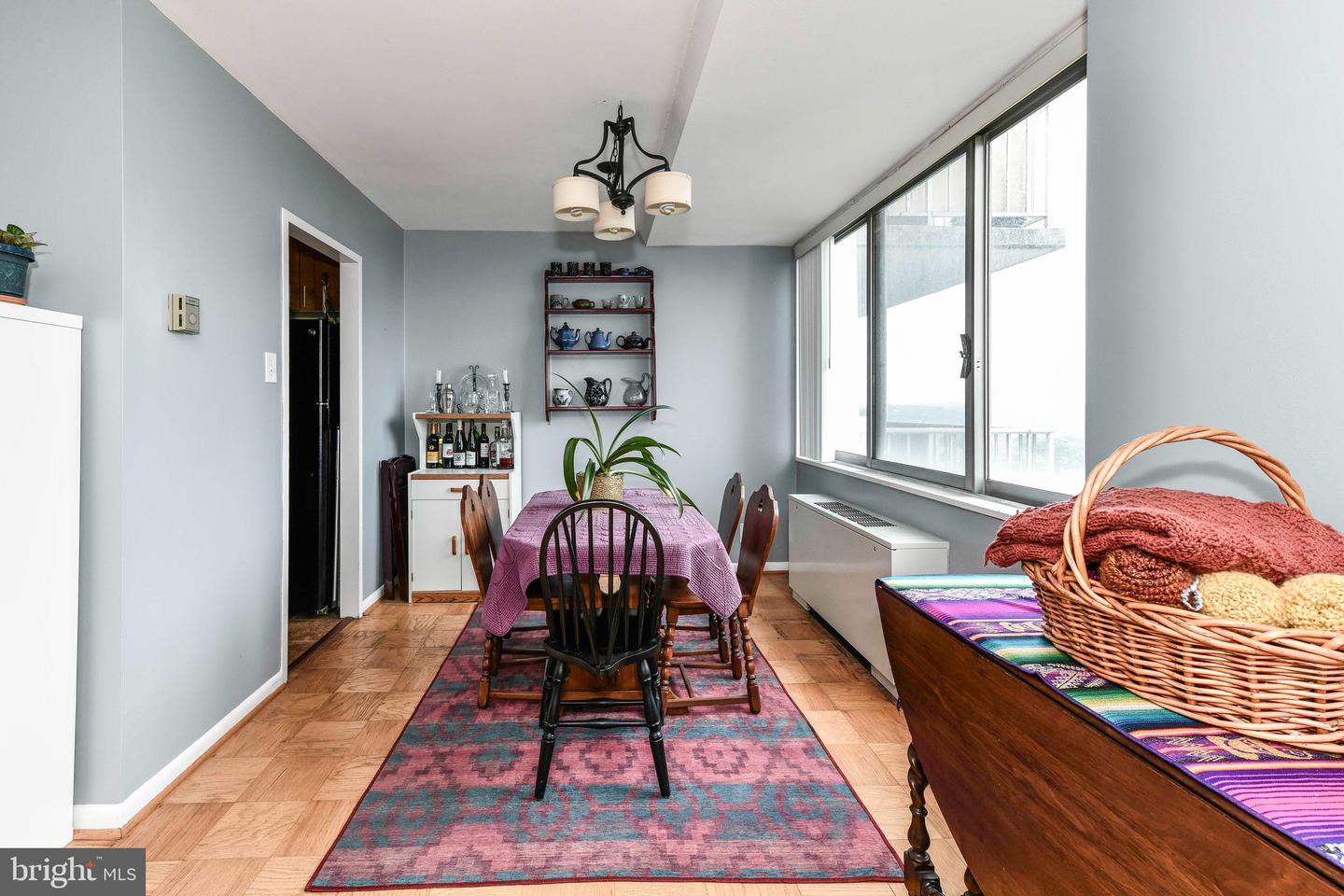 Photo 6 of 20 of 301 N Beauregard St #819 condo