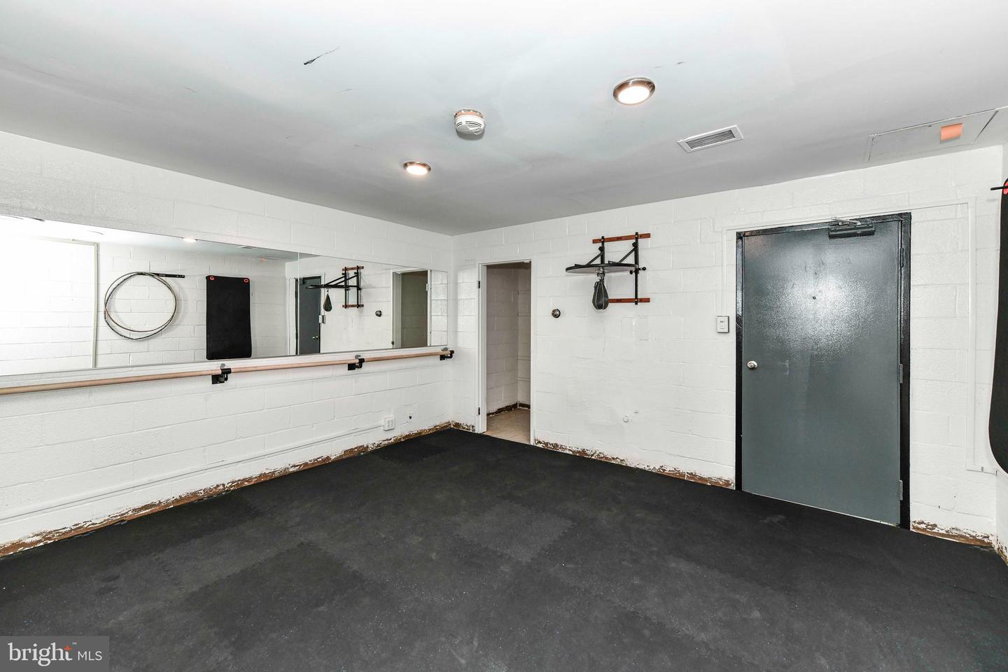 Photo 17 of 20 of 301 N Beauregard St #819 condo