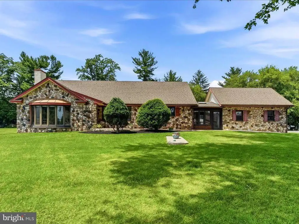 2732 Old Cedar Grove Road, Broomall, PA, 19008
