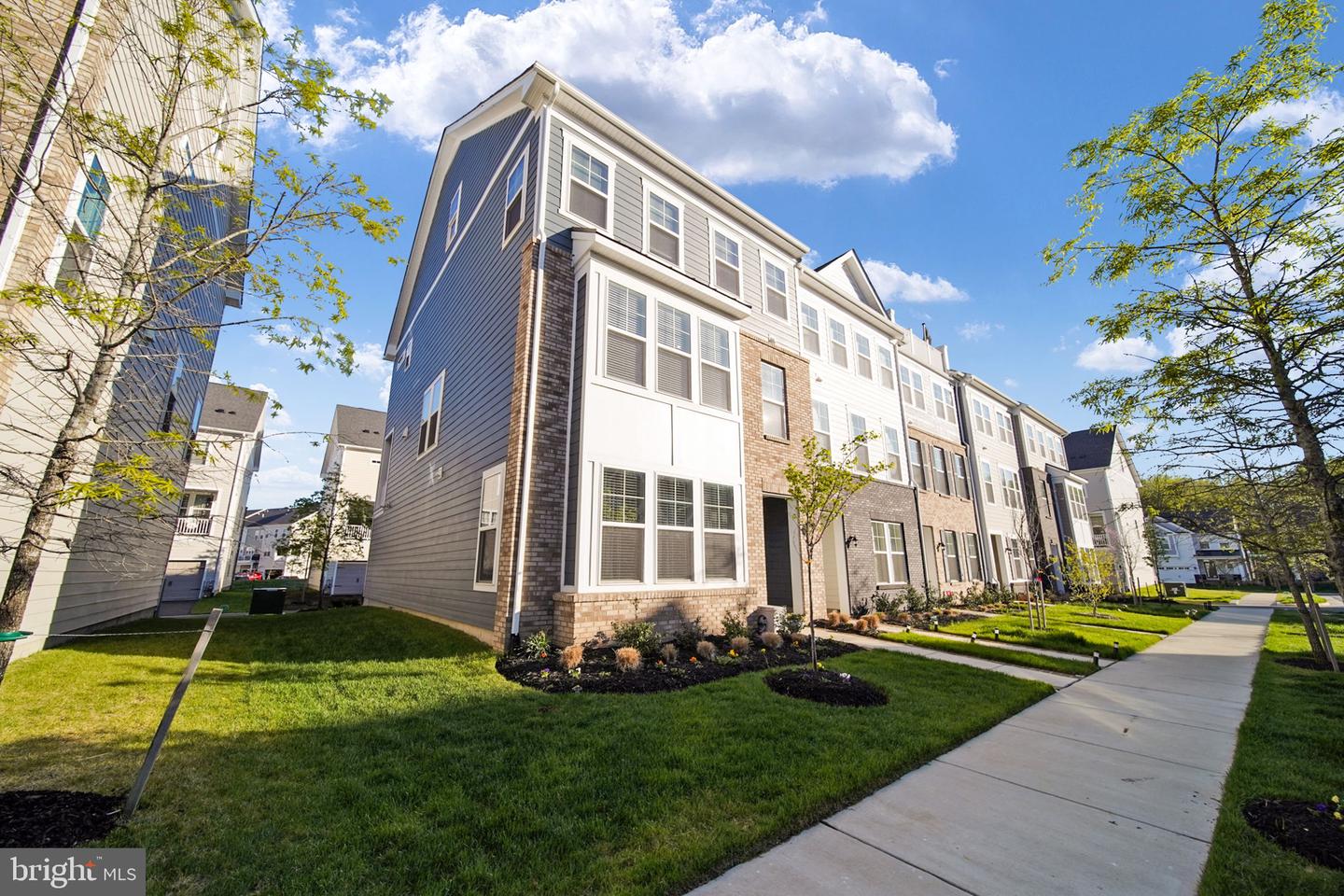 Photo 1 of 69 of 17713 Longspur Cove Ln townhome