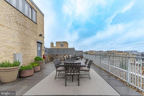 Condominium in Washington DC 1711 Massachusetts AVENUE 19.jpg