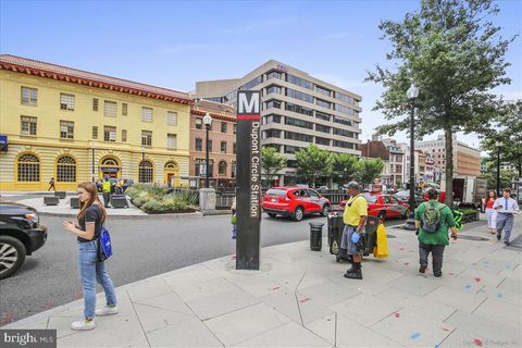 Condominium in Washington DC 1711 Massachusetts AVENUE 28.jpg