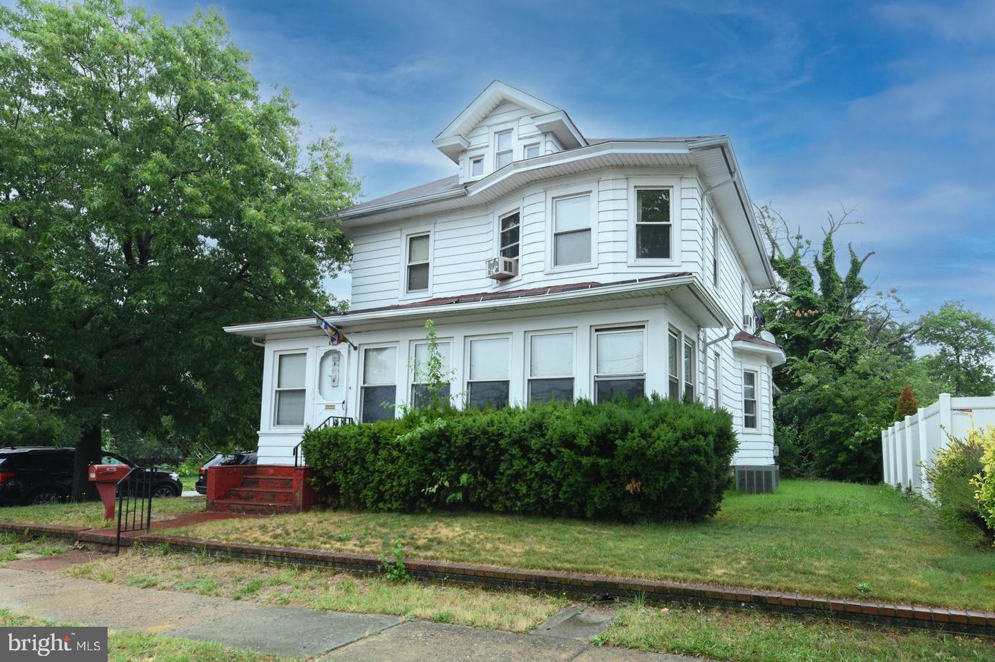 603 N Delaware Street, Paulsboro, New Jersey image 2