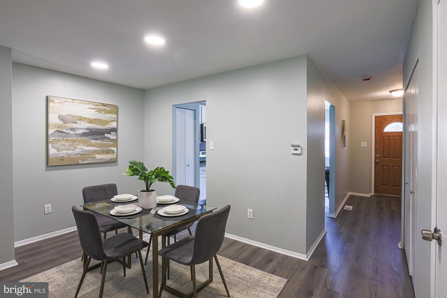 Photo 14 of 53 of 11 Aventura Ct townhome