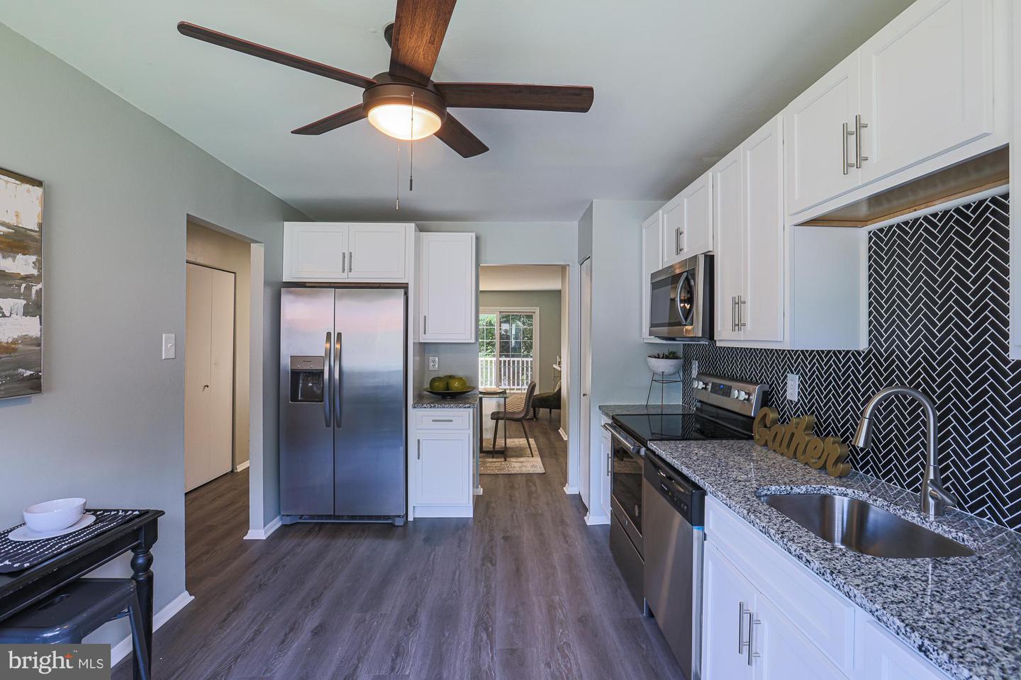 Photo 20 of 53 of 11 Aventura Ct townhome