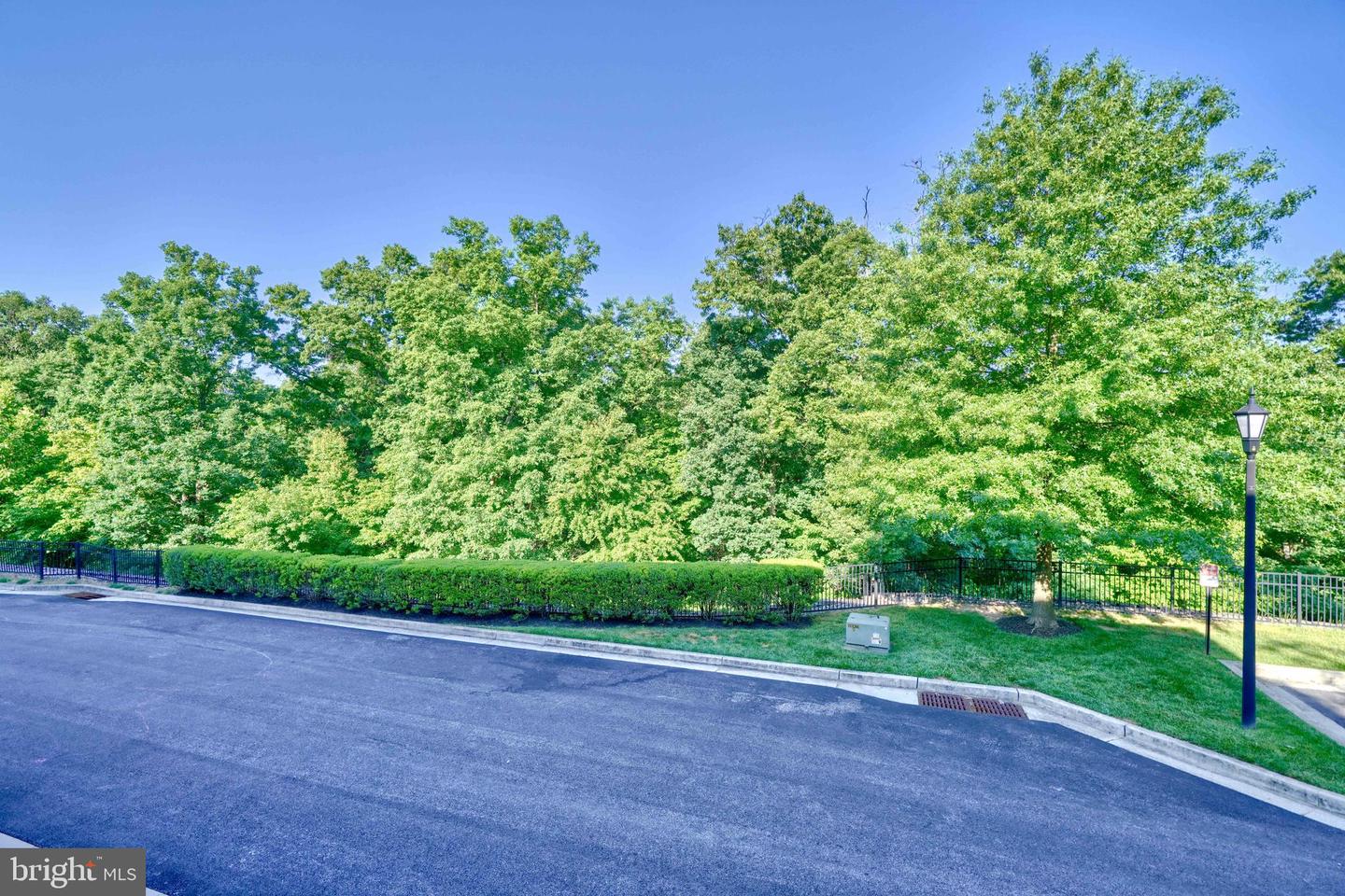 Photo 17 of 38 of 9322 Paragon Way #36 townhome