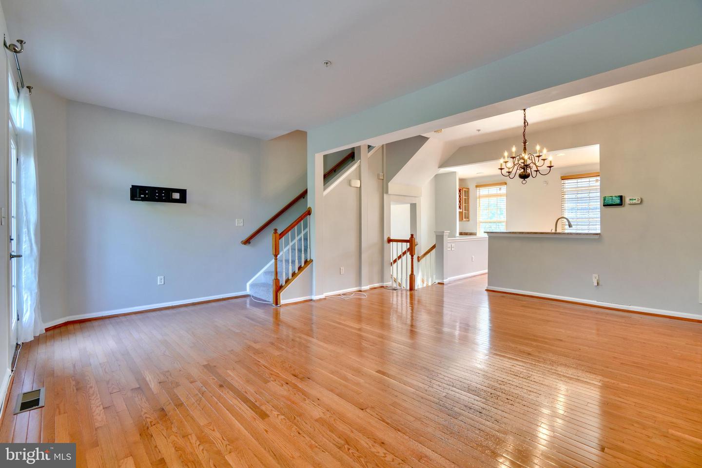 Photo 5 of 38 of 9322 Paragon Way #36 townhome